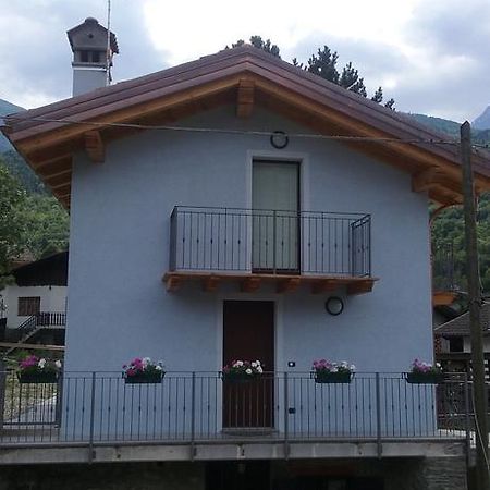 Casa Vacanze Chez Sapin Fenis Pokoj fotografie